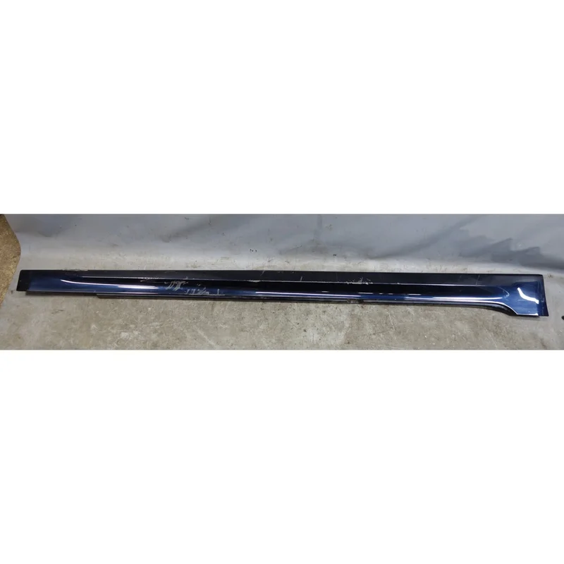 DAMAGED 17-23 BMW G30 5-Series M-Sport Right Side Skirt Rocker Carbon Black OEM