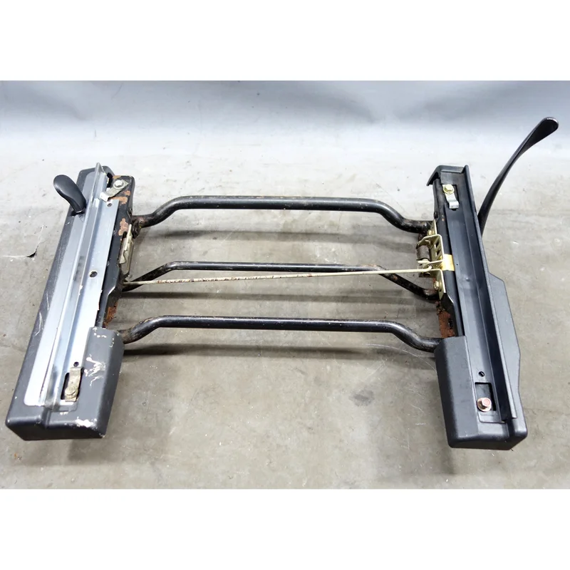 1978-1979 BMW E23 733i Early 7-Series Front Right Passenger Manual Seat Rail OEM