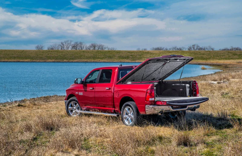 UnderCover 19-20 Ram 1500 (w/o Rambox) 5.7ft Elite LX Bed Cover – Granite Chrystal