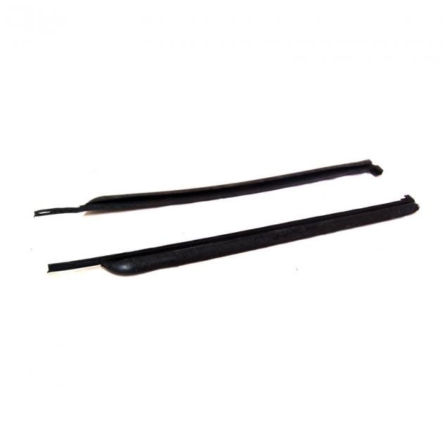 Dennis Carpenter Door Glass Seal - 1970-72 Ford Car D1AZ-5725824-PR