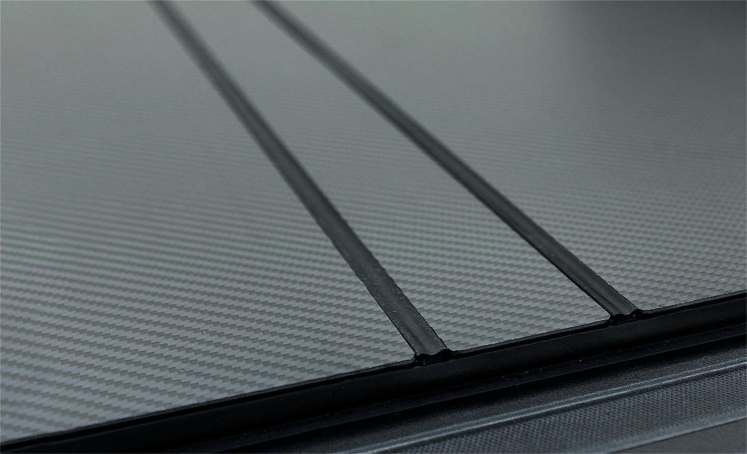 ACI G5050119 LOMAX™ Stance™ Hard Tri-Fold Cover