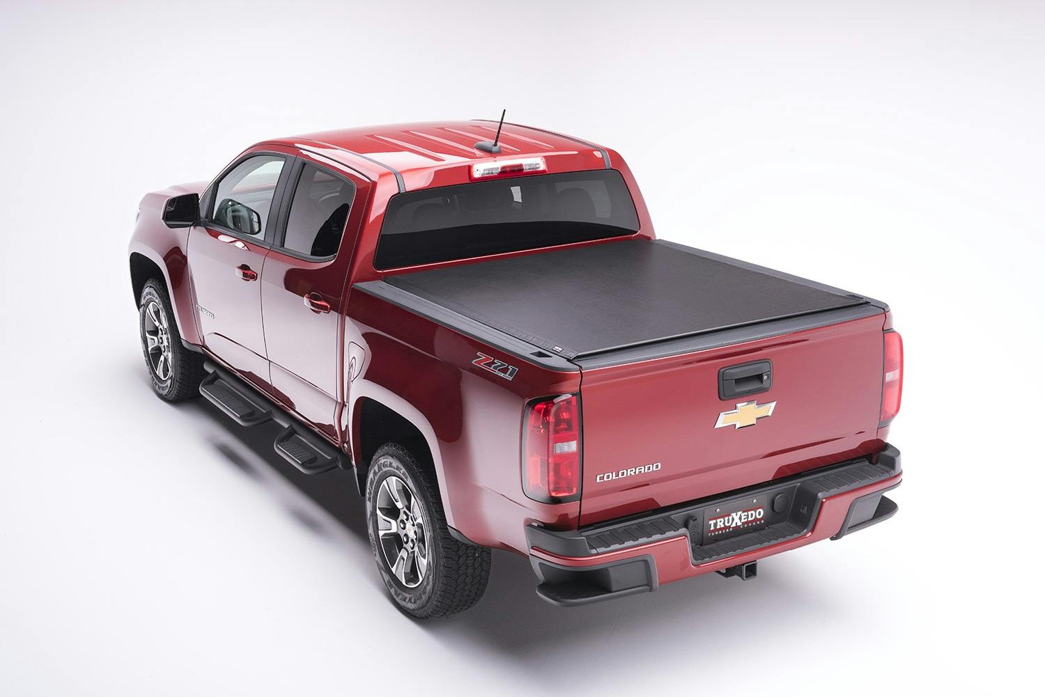 TruXedo 549801 Lo Pro - 15-22 Colorado/Canyon 5' w/out Sport Bar