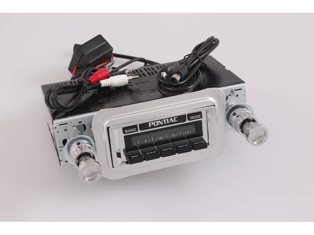 Radio, AM/FM, W/ Rear Auxiliary Input (for iPod, MP3 player, satellite radio), 300 watts, chrome faceplate, Direct CD Controller option