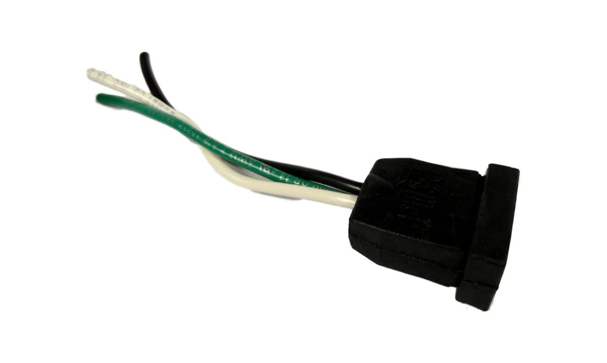 DSM&T SS2RSP-103P-3-A Spa Receptacle Plug 14/3 4″ Female Pump Cord SS2RSP103P3A